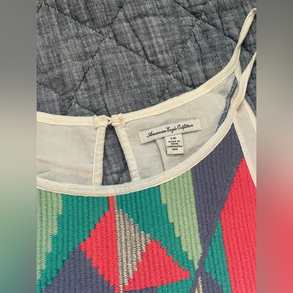 American Eagle geometric flowy tank top - Picture 2 of 9